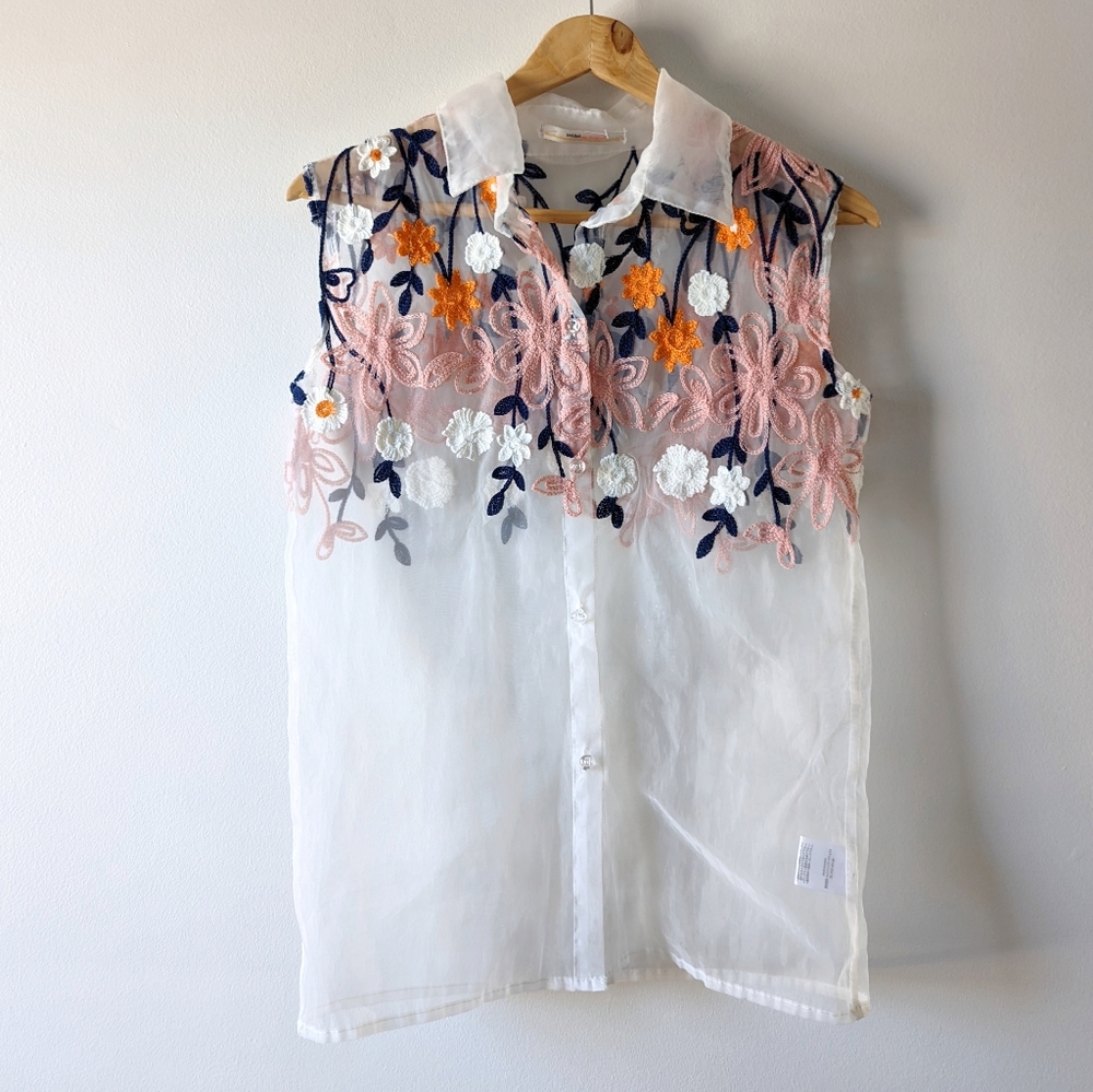 Snidel embroidered sheer mesh sleeveless button down blouse